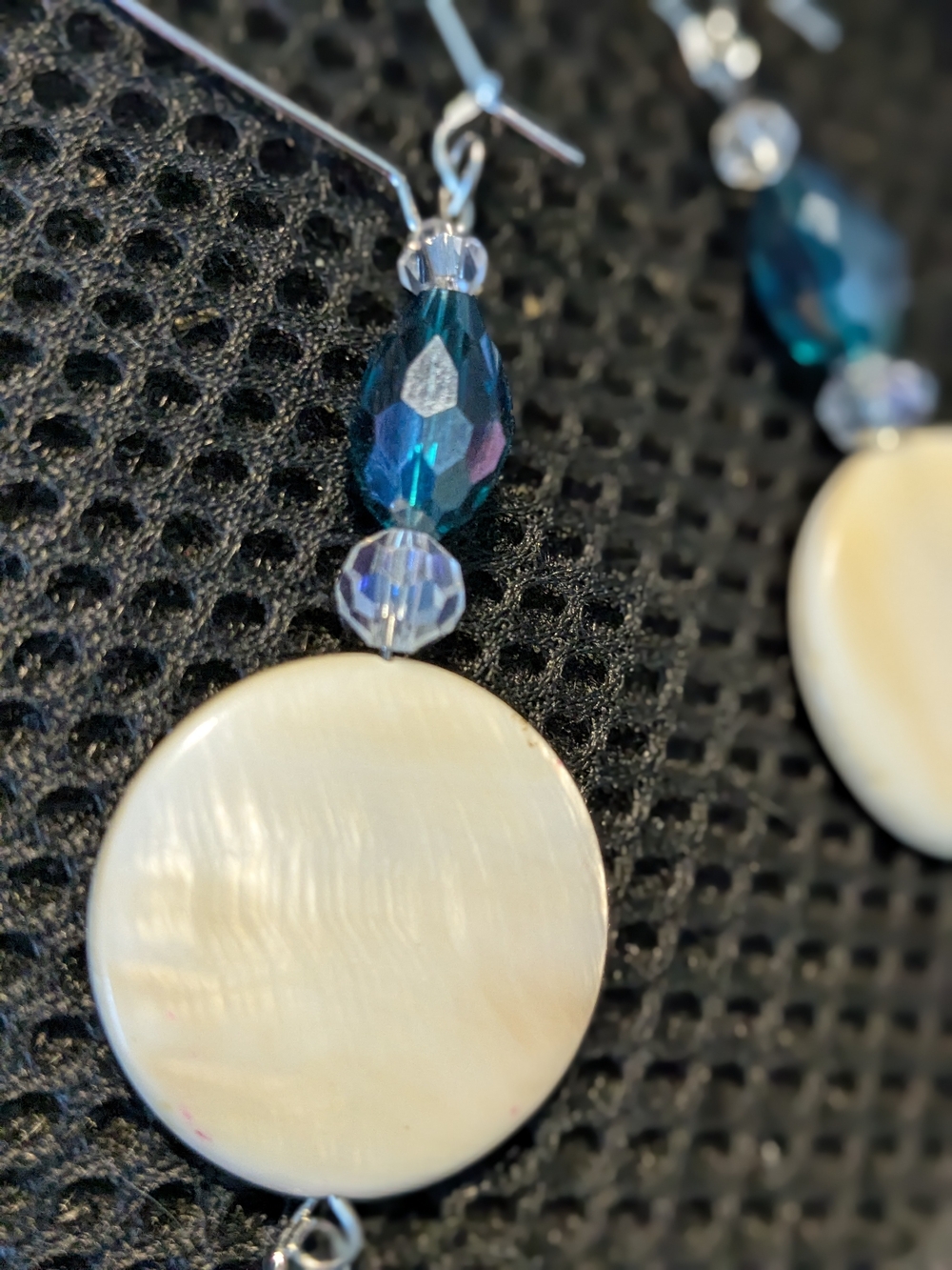 Indigenous White Fur Earrings With Otter Art & Mother-of-Pearl Discs - Picture 3 of 4